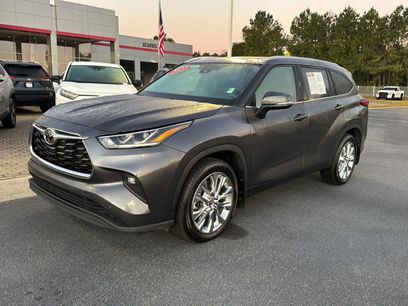 Used 2023 Toyota Highlander Limited