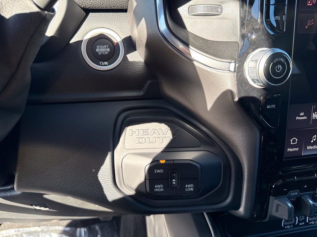 New 2027 RAM 2500 Laramie AWD/4WD image 15