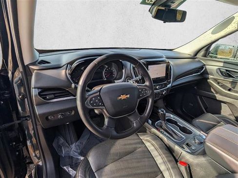 Used 2020 Chevrolet Traverse Premier image 10