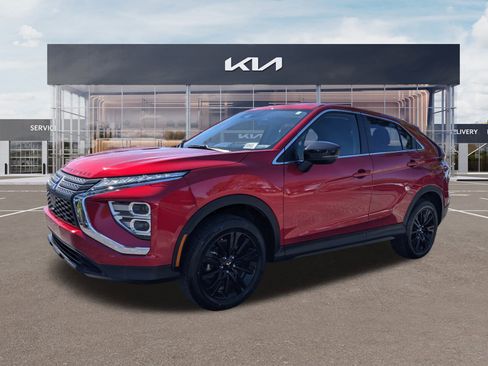 Used 2024 Mitsubishi Eclipse Cross LE image 6
