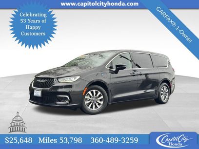 Used 2023 Chrysler Pacifica Touring-L