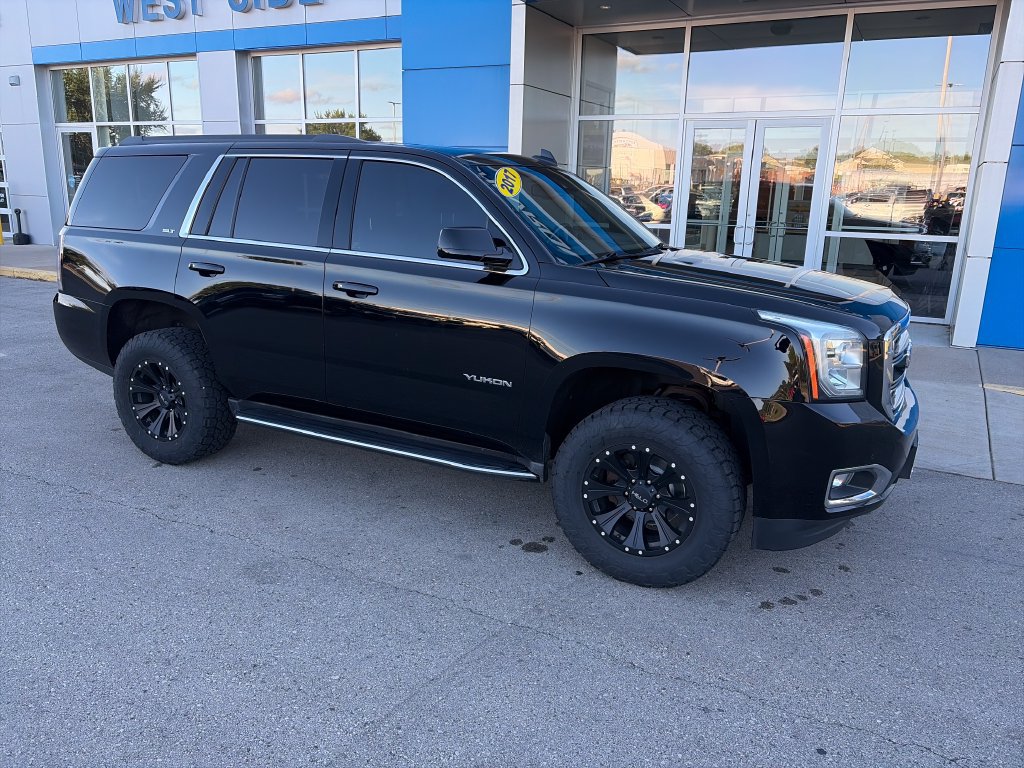 Used 2017 GMC Yukon SLT w/ Open Road Package AWD/4WD image 2