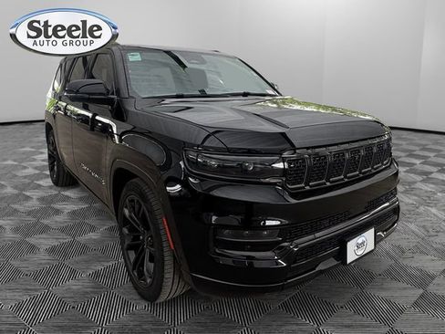 Used 2024 Jeep Grand Wagoneer Series III w/ Quick Order Packagew 28T AWD/4WD image 7