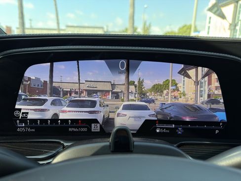 Used 2023 Cadillac Escalade Sport w/ LPO, ONYX Package image 29