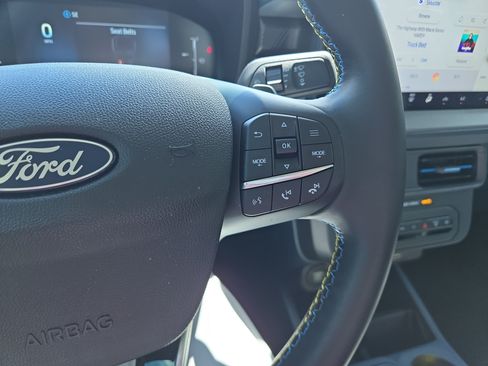 Used 2026 Ford Maverick Lobo AWD/4WD image 13