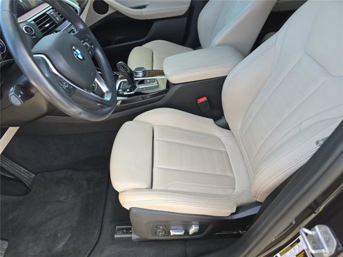 Used 2019 BMW X3 xDrive30i w/ Premium Package image 22