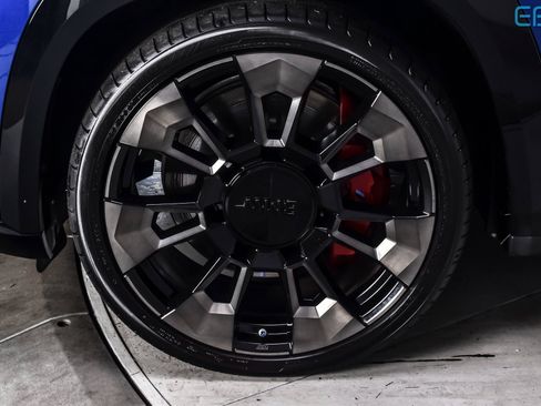 Used 2023 BMW XM image 10