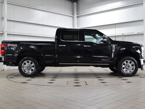 Used 2023 Ford F250 Lariat w/ Lariat Ultimate Package AWD/4WD image 9