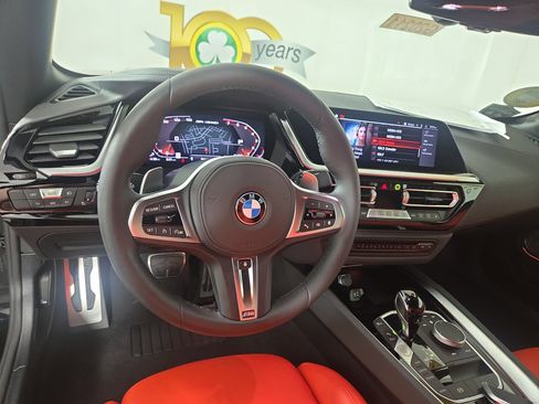 Used 2024 BMW Z4 M40i w/ Premium Package image 13