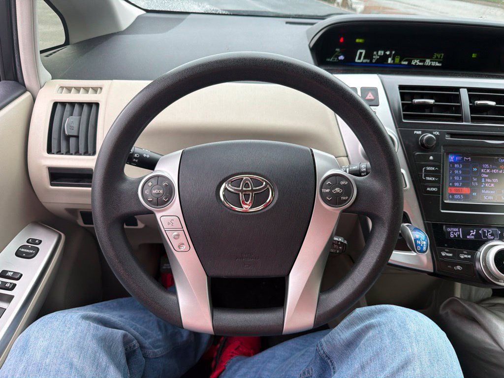 Used 2013 Toyota Prius V Three FWD image 10