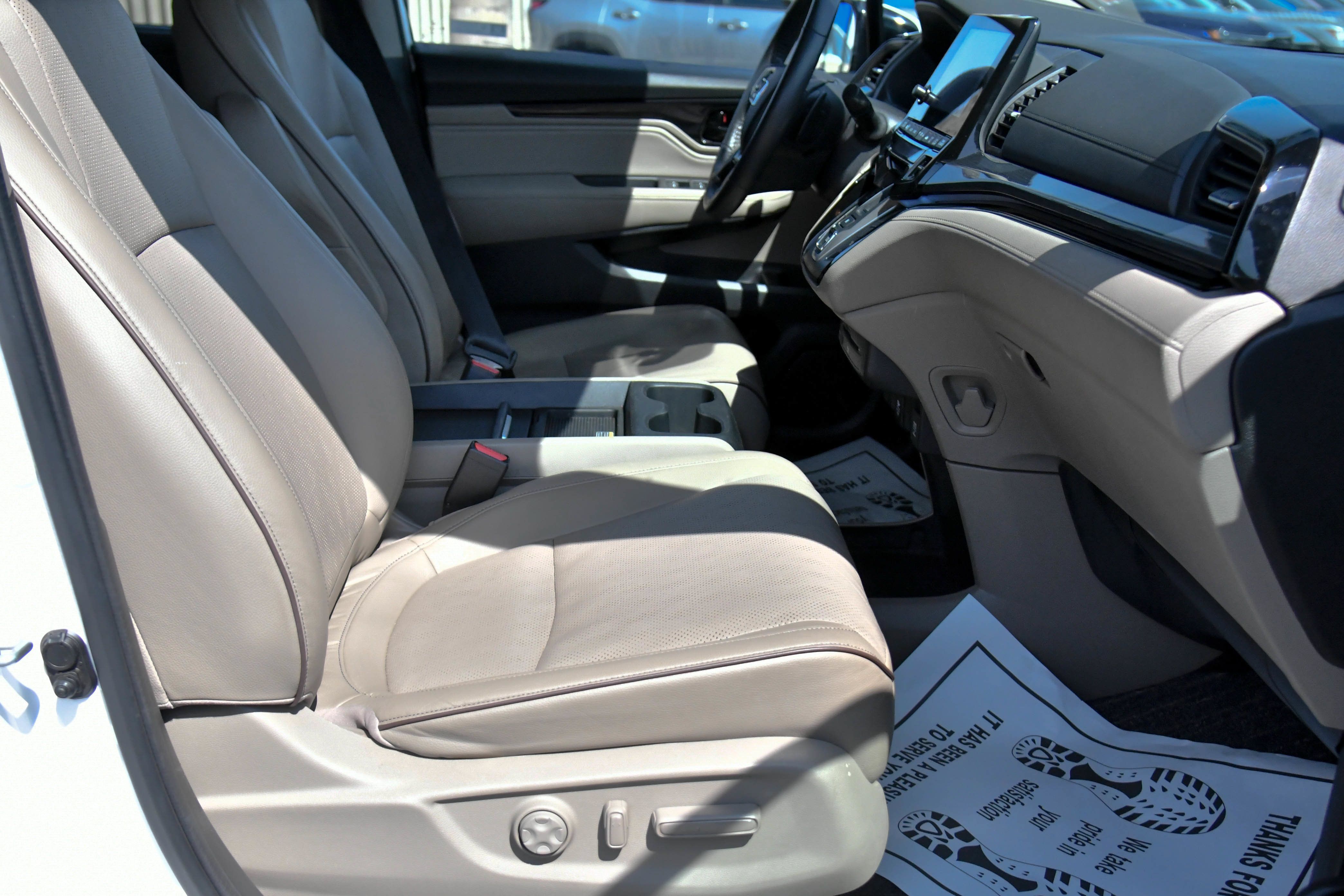 Used 2023 Honda Odyssey Elite image 57