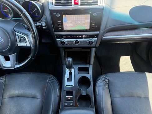 Used 2016 Subaru Outback 2.5i Limited AWD/4WD image 25