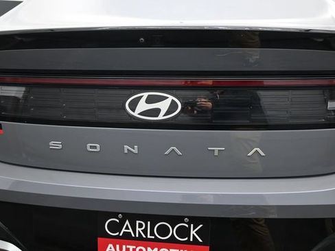 Used 2024 Hyundai Sonata SEL w/ Convenience Package FWD image 12