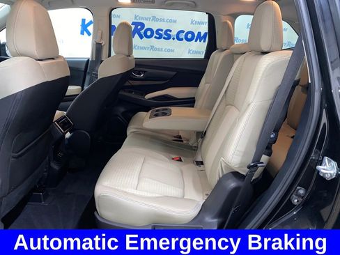 Certified 2023 Subaru Ascent Premium w/ Convenience Package image 10