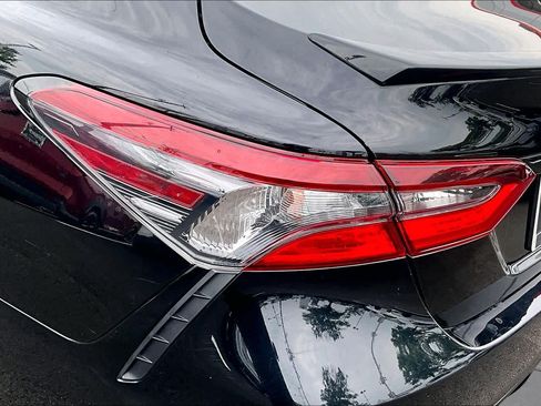 Used 2023 Toyota Camry SE FWD image 28