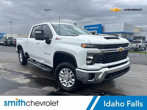 Certified 2025 Chevrolet Silverado 2500 LT AWD/4WD image 1