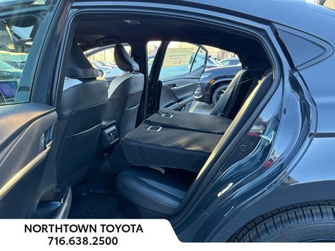 Used 2025 Toyota Camry SE w/ Convenience Package image 19
