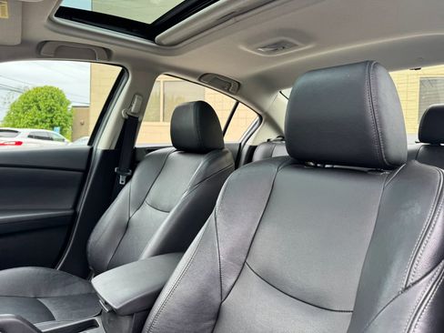 Used 2013 MAZDA MAZDA3 i Grand Touring FWD image 22