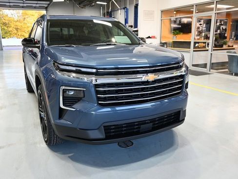 New 2026 Chevrolet Traverse LT w/ LPO, Floor Liner Package image 3