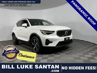 Used 2025 Volvo XC40 B5 Core