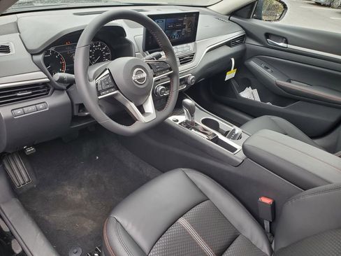 New 2026 Nissan Altima 2.5 SR FWD image 12