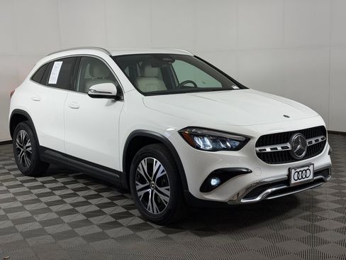 Used 2025 Mercedes-Benz GLA 250 4MATIC image 7