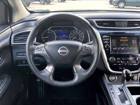 Used 2023 Nissan Murano SV image 5