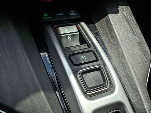 Used 2018 Honda Clarity Plug-In Hybrid image 14