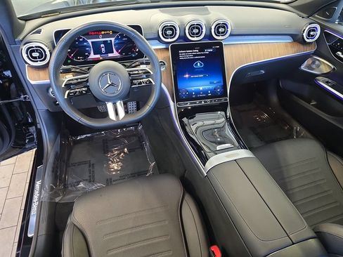 Used 2025 Mercedes-Benz C 300 Sedan image 18