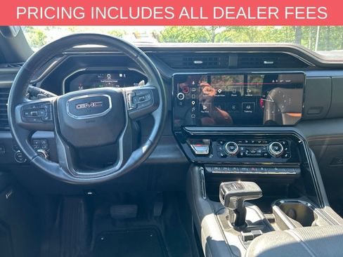 Used 2023 GMC Sierra 1500 AT4 w/ AT4 Preferred Package AWD/4WD image 13