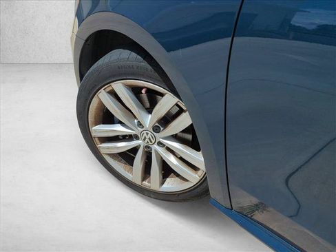 Used 2019 Volkswagen Passat 2.0T Wolfsburg w/ Wheels & Sunroof Package FWD image 7
