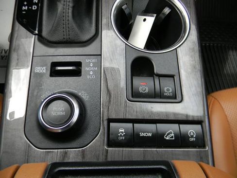 Used 2022 Toyota Highlander Platinum AWD/4WD image 19