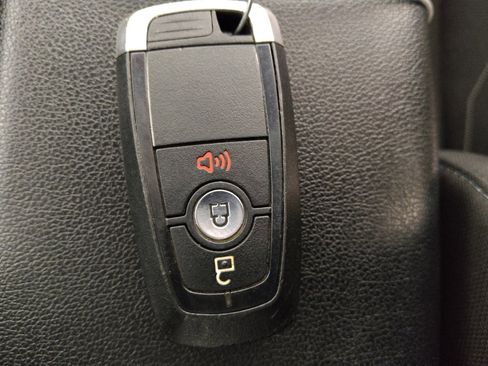 Used 2019 Ford EcoSport SE w/ SE Convenience Package FWD image 32