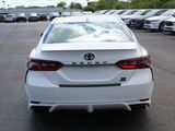 Used 2022 Toyota Camry SE image 4