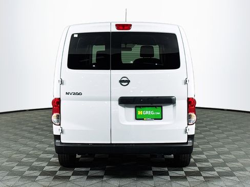 Used 2021 Nissan NV200 S w/ Back Door Glass Package image 8