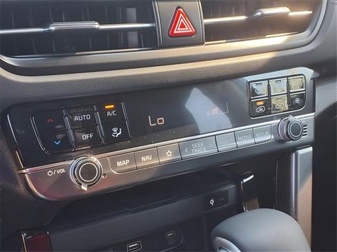 New 2026 Kia Seltos EX image 9