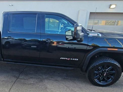 Used 2021 GMC Sierra 2500 AT4 w/ Gooseneck/5TH Wheel Package image 2