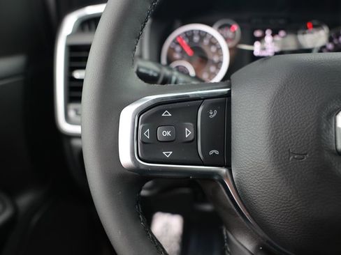 New 2026 RAM 1500 4x4 Crew Cab image 18