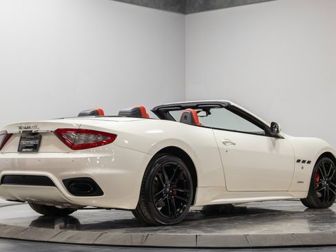 Used 2018 Maserati GranTurismo Sport image 11