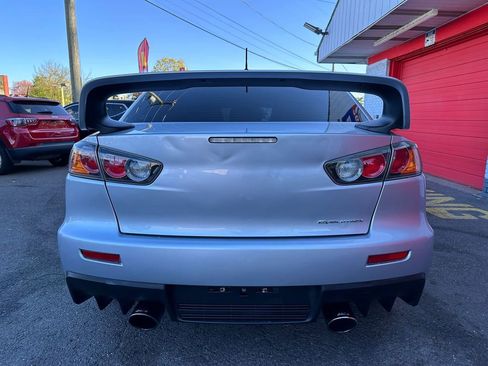 Used 2011 Mitsubishi Lancer Evolution GSR image 4