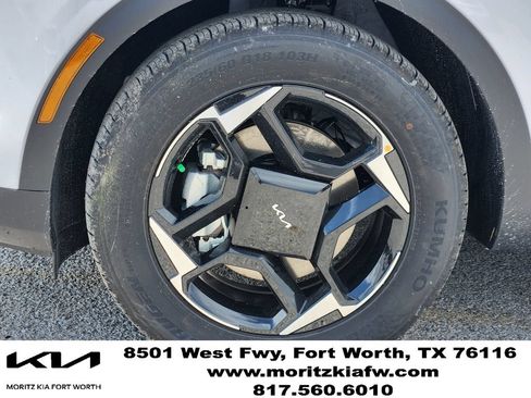 New 2026 Kia Sportage EX FWD image 7