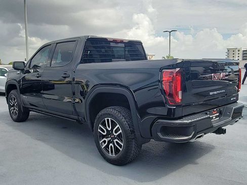 Used 2023 GMC Sierra 1500 AT4 w/ Technology Package AWD/4WD image 3