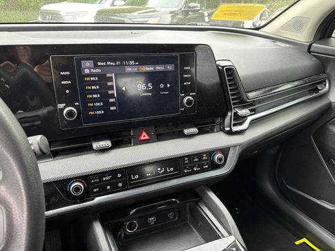 Used 2023 Kia Sportage LX image 26
