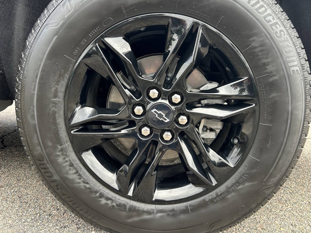 Used 2023 Chevrolet Traverse LS w/ Midnight/Sport Edition FWD image 38