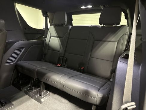 Used 2024 Chevrolet Tahoe LT AWD/4WD image 29