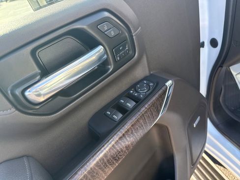 Used 2023 GMC Sierra 3500 Denali w/ Denali Ultimate Package image 14