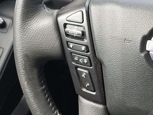 Used 2025 Nissan Frontier SV w/ SV Convenience Package RWD image 35