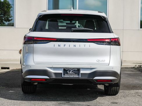 Certified 2026 INFINITI QX60 Pure w/ Cargo Package FWD image 5