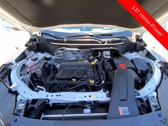 Used 2026 Chevrolet Trax LT w/ Sunroof Package FWD image 44