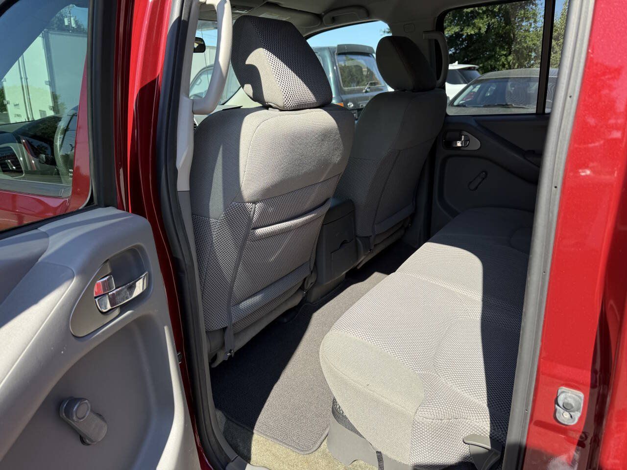 Used 2017 Nissan Frontier S RWD image 10